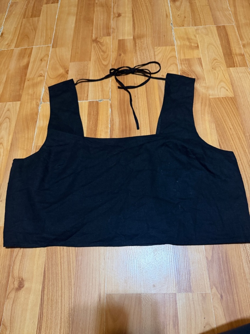 Treasure & Bond Black Square-Neck Crop Top with Tie Back
